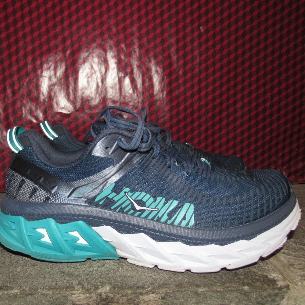 Hoka One One Arahi 2 Road Running Shoes